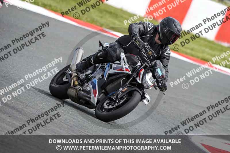 cadwell no limits trackday;cadwell park;cadwell park photographs;cadwell trackday photographs;enduro digital images;event digital images;eventdigitalimages;navarra;no limits trackdays;peter wileman photography;racing digital images;trackday digital images;trackday photos